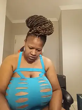 bustylisa1983 webcam