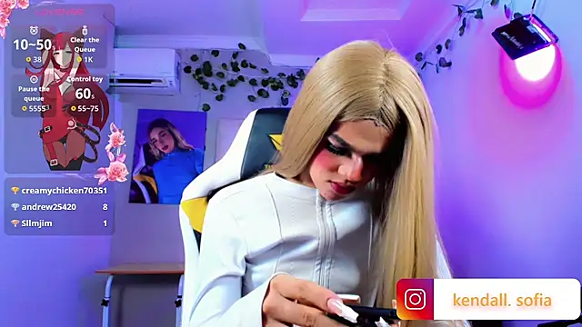 Sophiaa_doll_ webcam