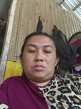 Laiskie_33 webcam