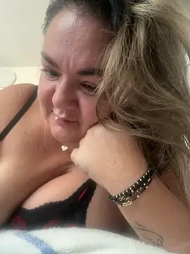 MikyVesela webcam