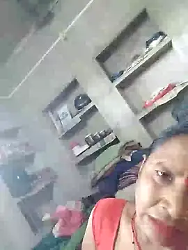 Loomaraj live cam on StripChat