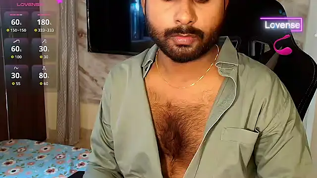SilverShade3 live cam on StripChat