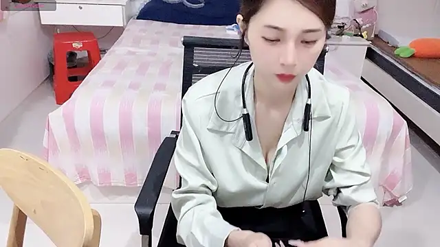miaomiao-99 webcam