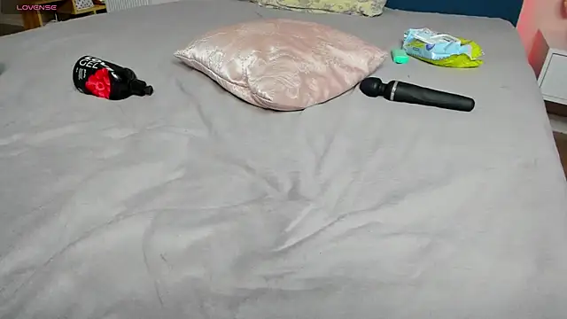 BritneyLix webcam