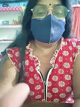 sexxyrenukaa webcam