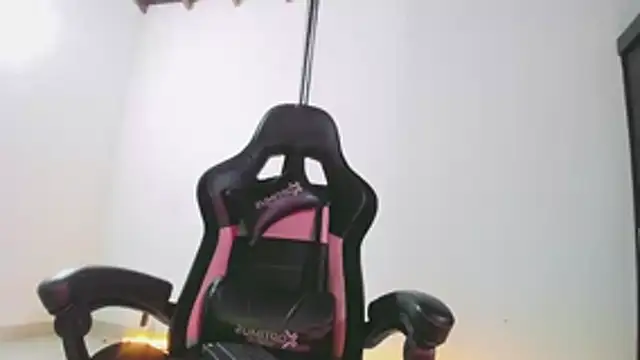 auraeroticaxxx webcam