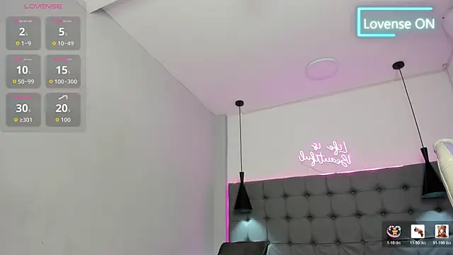 scarletcherry18 webcam