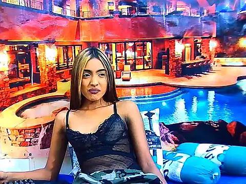 IndianPretty14u2Luv webcam