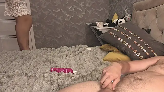 Crystal_Nuts webcam
