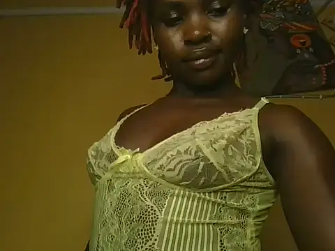 Suzzy_Baibe webcam