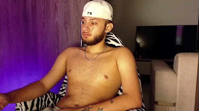 Ryan_Miller111 webcam