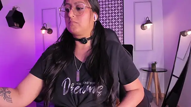 Amber_gold_ webcam