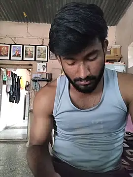 Lustynani live cam on StripChat