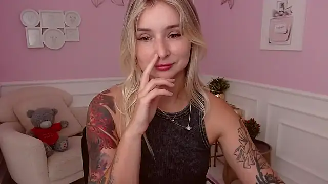 LilFleurish webcam