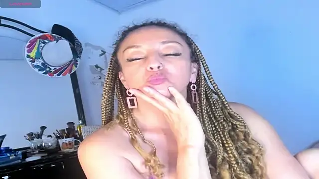Beatricez1 webcam