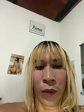 Astrid_Porno webcam