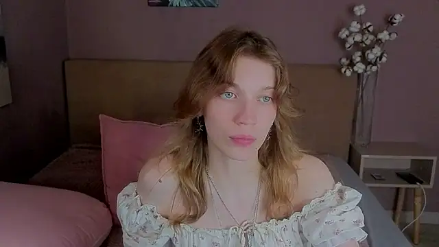 Emily_Cartex webcam