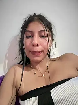 ariella_lov webcam