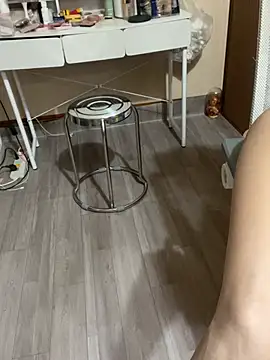 Mina048 webcam
