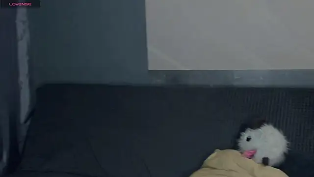TarynPalek webcam