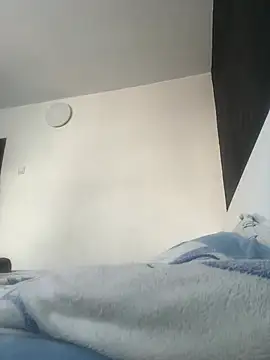 MikyVesela webcam