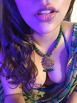callmeshreya webcam
