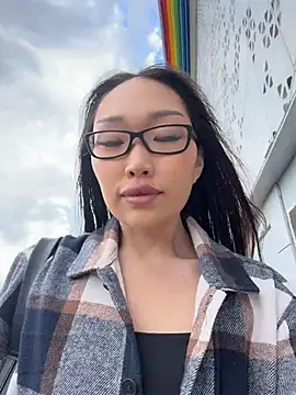 trytomakememoam webcam