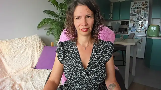 ChristinaGlory webcam