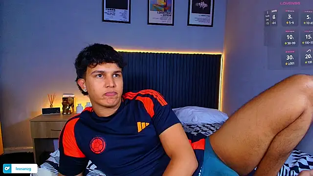 Leo_Savage_ webcam