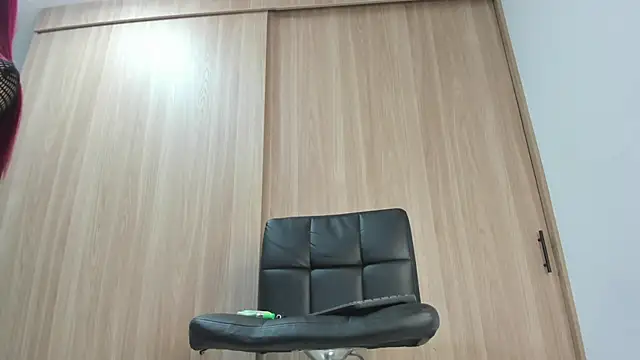 Menthonix - Trans webcam sex chat