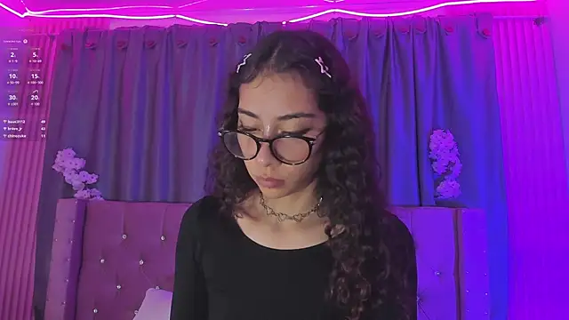 Sarah_Moon1 webcam