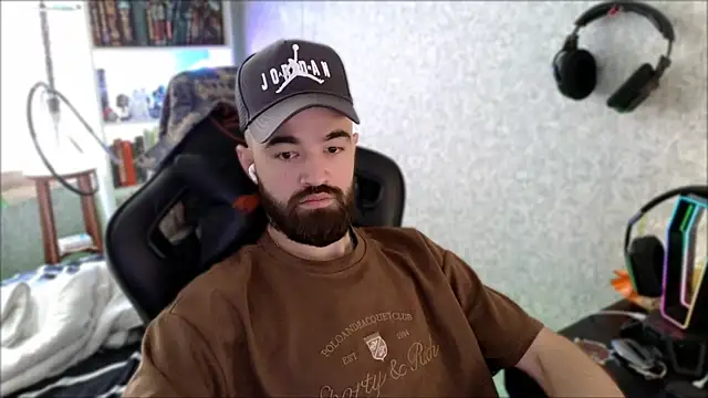 _Serious_Man webcam