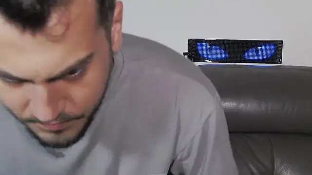 CrazyDom1 webcam