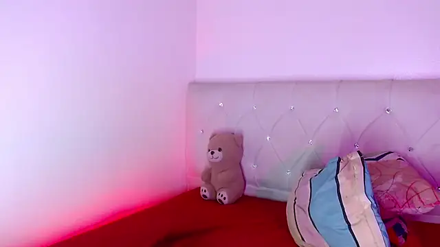 Angel_foxc13 webcam