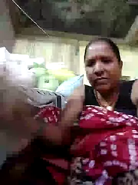 Loomaraj live sex cam