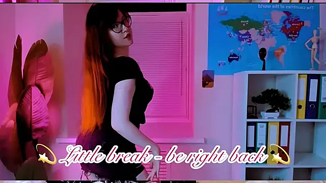 CarolGiggly webcam