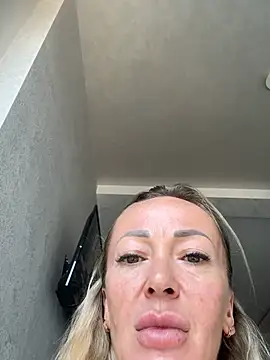 Nolly_moniika__