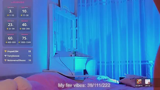 Ginger_Jessy_ live cam on StripChat