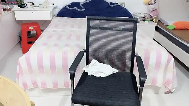 miaomiao-99 webcam