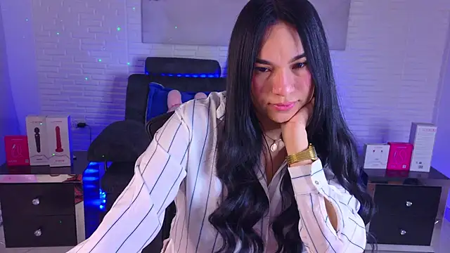 lolitta_xxx (F young) - kiss me touch me make me yours let's be