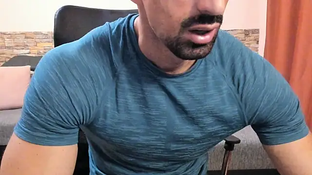 HotHunkTrainer webcam