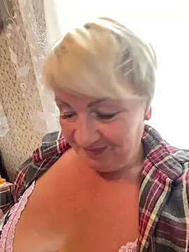 Laura_Millf webcam