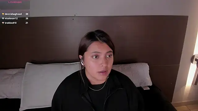Rebeca_Williams_ live cam on StripChat
