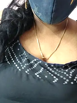 mallu-sumi webcam