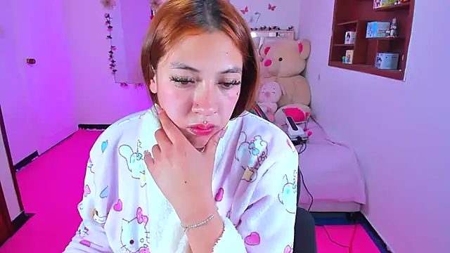 perlabeautiful live cam on StripChat