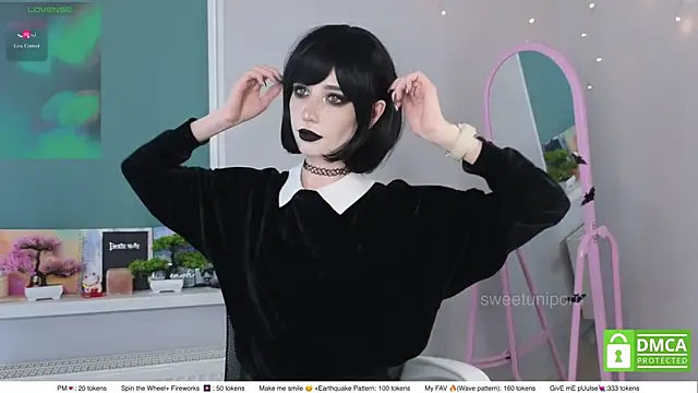 sweetuniporn webcam