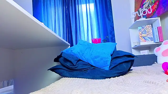 LilyIrons webcam