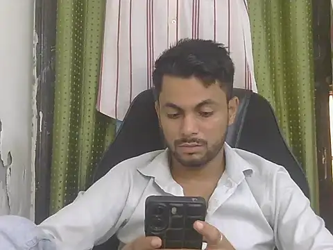 Stubborndesiboy webcam