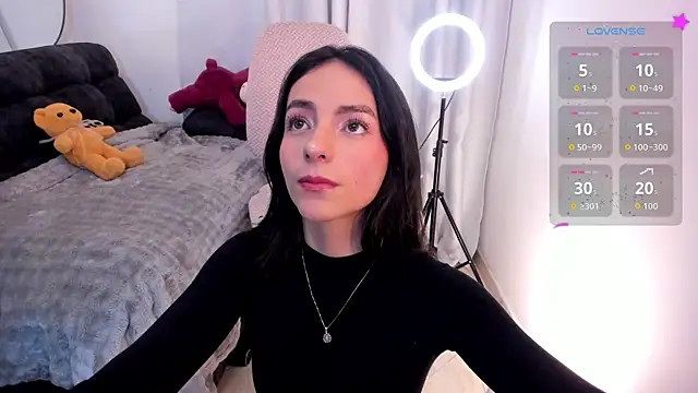 sarah_saenz_ webcam