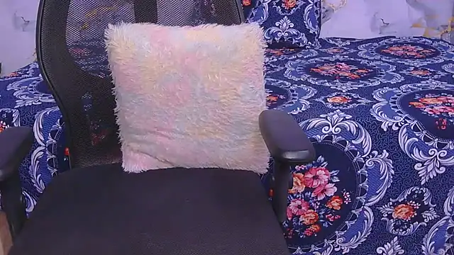 medowrainn webcam